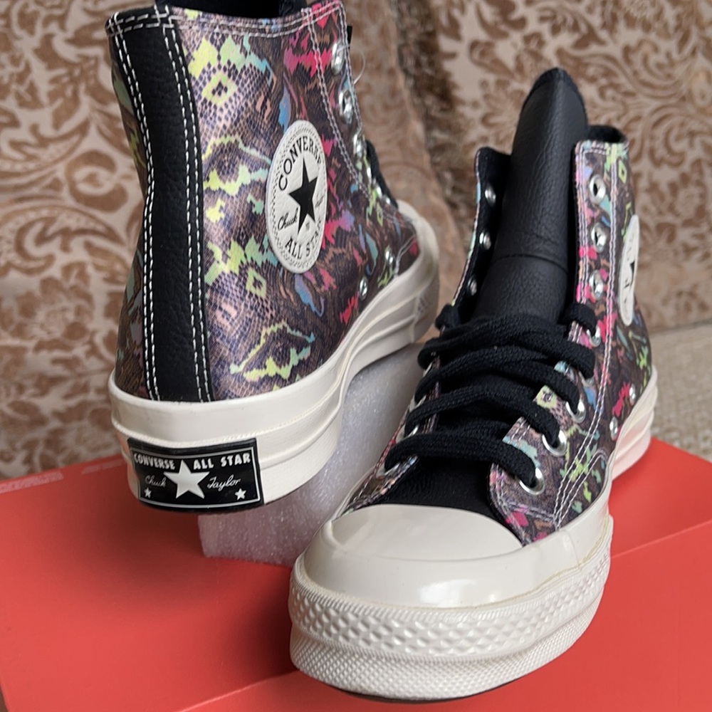 Converse Chuck 70 Hi ‘Digital Daze -Snakeskin’ WM 570264C
BLACK/HYPER PINK/EGRET - Picture 10 of 16